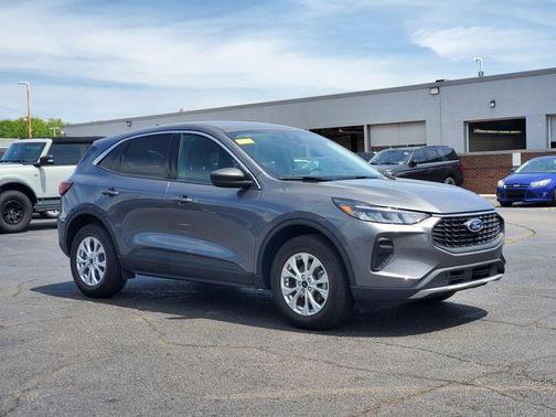 Gray Metallic 2023 Ford Escape Active