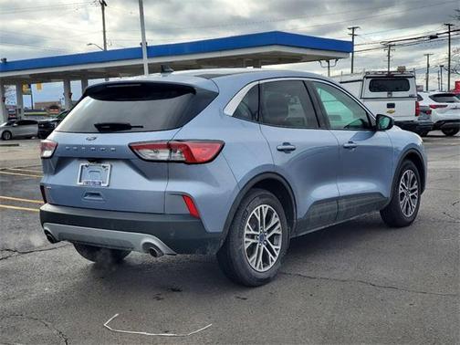 2022 Ford Escape SEL