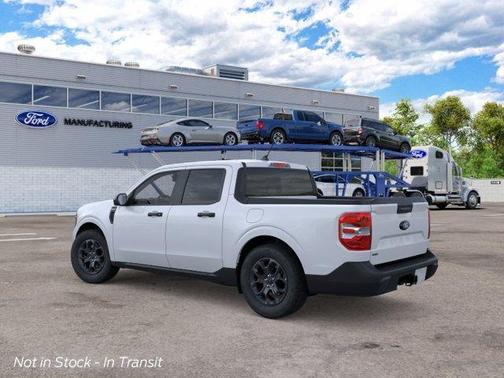 Deep Emerald Green Clearcoat 2026 Ford Maverick XLT