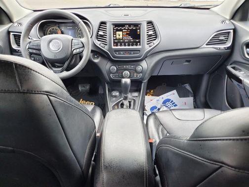 2023 Jeep Cherokee Altitude Lux