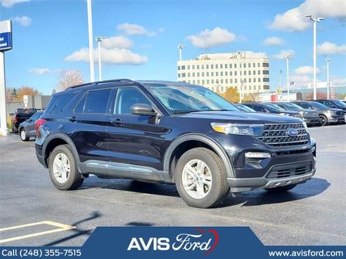 2023 Ford Explorer XLT