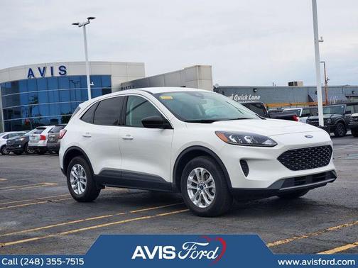 White Metallic 2022 Ford Escape SE