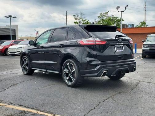 Black Metallic 2023 Ford Edge ST