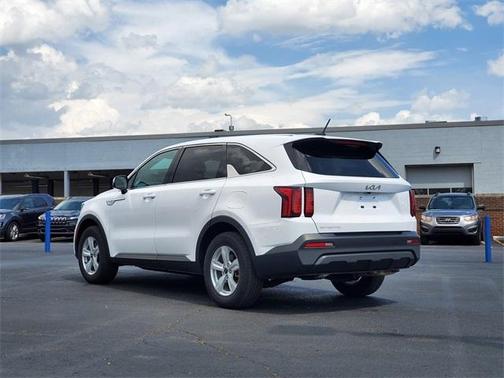 2023 Kia Sorento LX