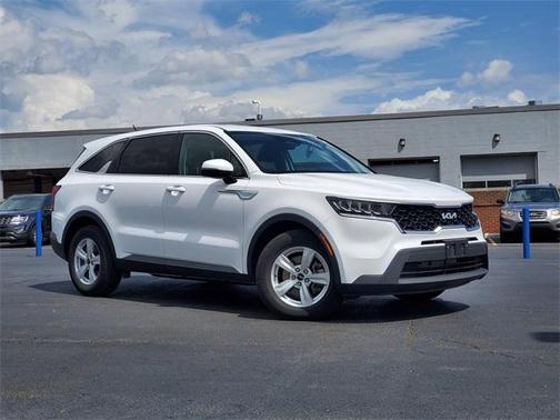 2023 Kia Sorento LX