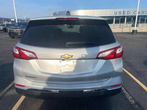 Silver Ice Metallic 2019 Chevrolet Equinox 1LT