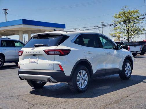 White Metallic 2023 Ford Escape Active