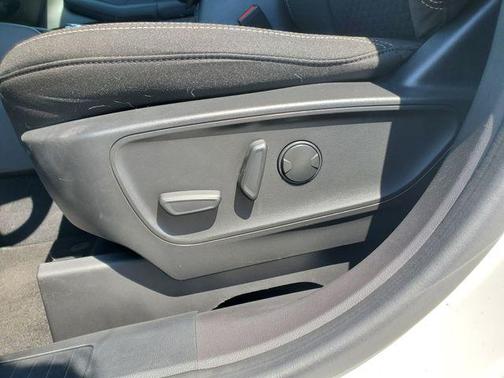 White Metallic 2023 Ford Escape Active