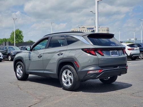 Hampton Gray 2024 Hyundai TUCSON SEL