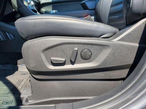 Gray Metallic 2024 Ford Edge SEL