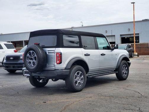 Silver Metallic 2024 Ford Bronco Big Bend