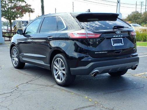 Black Metallic 2024 Ford Edge Titanium