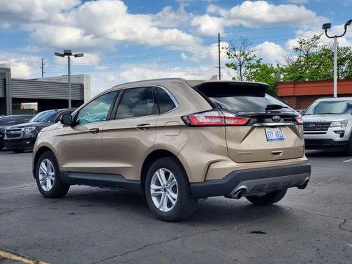 Desert Gold Metallic 2020 Ford Edge SEL