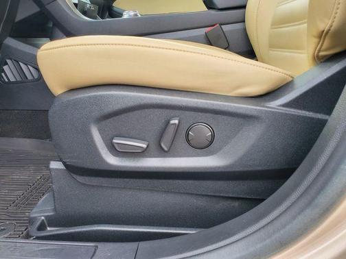 Desert Gold Metallic 2020 Ford Edge SEL
