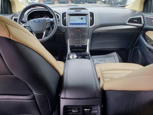 Desert Gold Metallic 2020 Ford Edge SEL