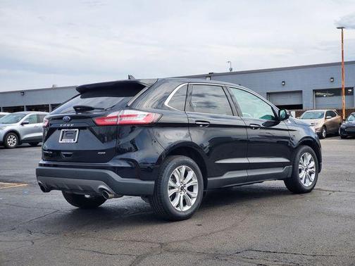 Agate Black Metallic 2024 Ford Edge Titanium