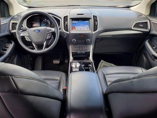 Black Metallic 2019 Ford Edge SEL