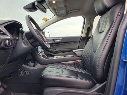 Blue Metallic 2023 Ford Edge Titanium