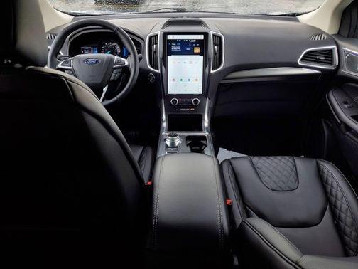 Blue Metallic 2023 Ford Edge Titanium