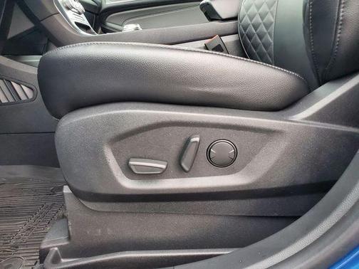 Blue Metallic 2023 Ford Edge Titanium