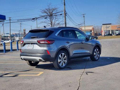 2024 Ford Escape Platinum