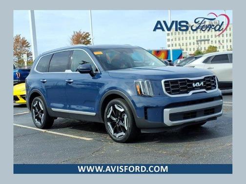 Midnight Black 2023 Kia Telluride S