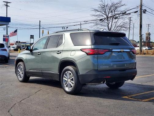 2022 Chevrolet Traverse LT Cloth
