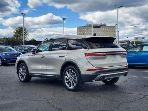Pearl Metallic 2023 Lincoln Corsair Standard