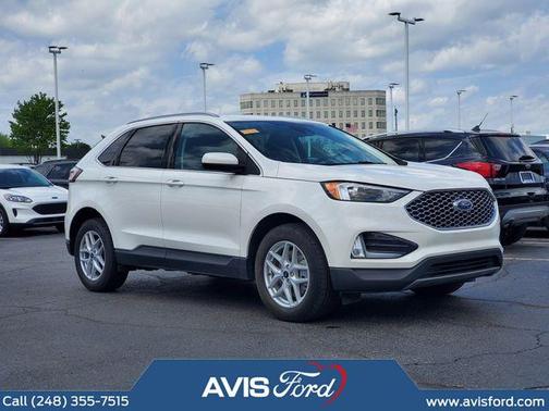 White Metallic 2024 Ford Edge SEL