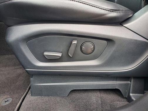 Black Metallic 2023 Ford Explorer XLT