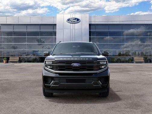 Black Metallic 2027 Ford Expedition Platinum