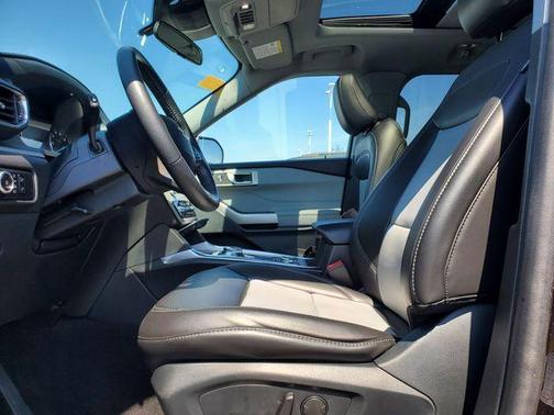 Black Metallic 2024 Ford Explorer XLT