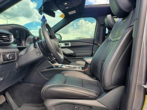 Gray Metallic 2023 Ford Explorer ST