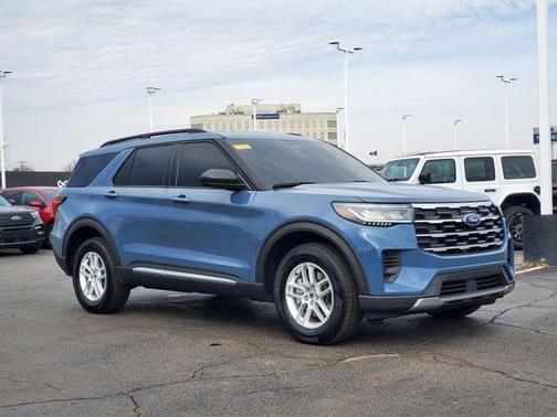 Vapor Blue 2025 Ford Explorer Active