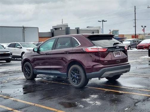 2022 Ford Edge SEL