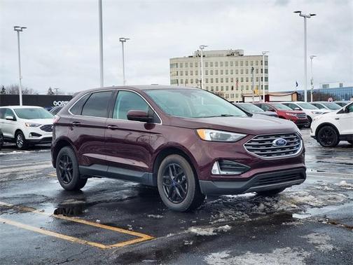 2022 Ford Edge SEL
