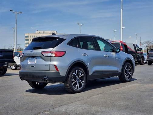 2022 Ford Escape SE