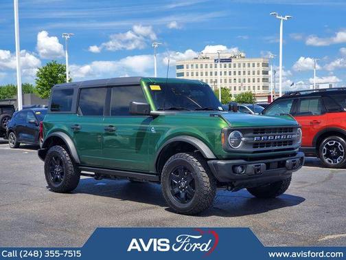 Green Metallic 2024 Ford Bronco Black Diamond