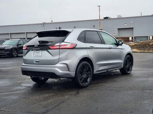 2023 Ford Edge ST Line