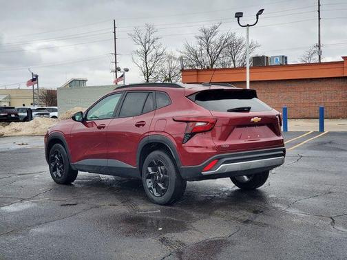 2025 Chevrolet Trax LT