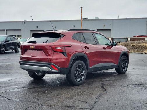 2025 Chevrolet Trax LT