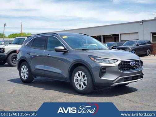Carbonized Gray Metallic 2024 Ford Escape Active