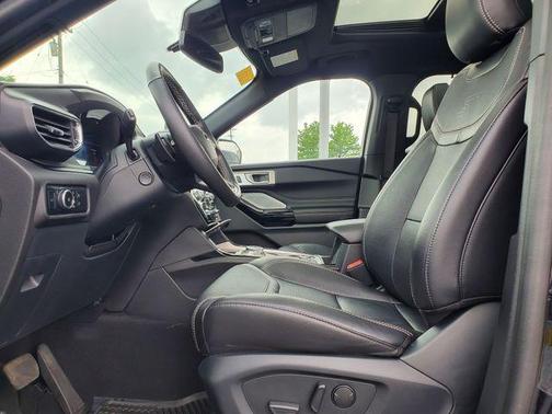 Black Metallic 2023 Ford Explorer ST