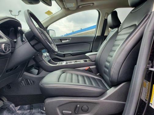 Black Metallic 2023 Ford Edge SEL