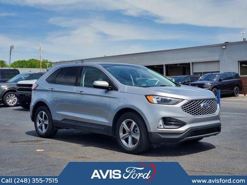 Iconic Silver Metallic 2023 Ford Edge SEL