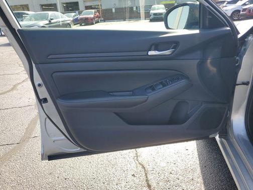 Brilliant Silver Metallic 2024 Nissan Altima 2.5 SV