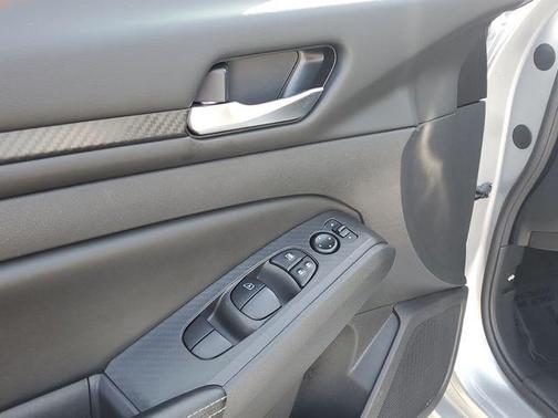 Brilliant Silver Metallic 2024 Nissan Altima 2.5 SV