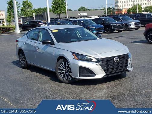 Brilliant Silver Metallic 2024 Nissan Altima 2.5 SV