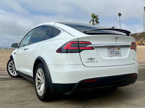 2018 Tesla Model X 75D AWD 4dr SUV