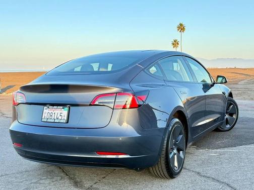 2022 Tesla Model 3 Standard Range